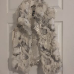 Faux fur. Vest . Blanc Noir XL